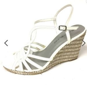 Bandolino widge sandals